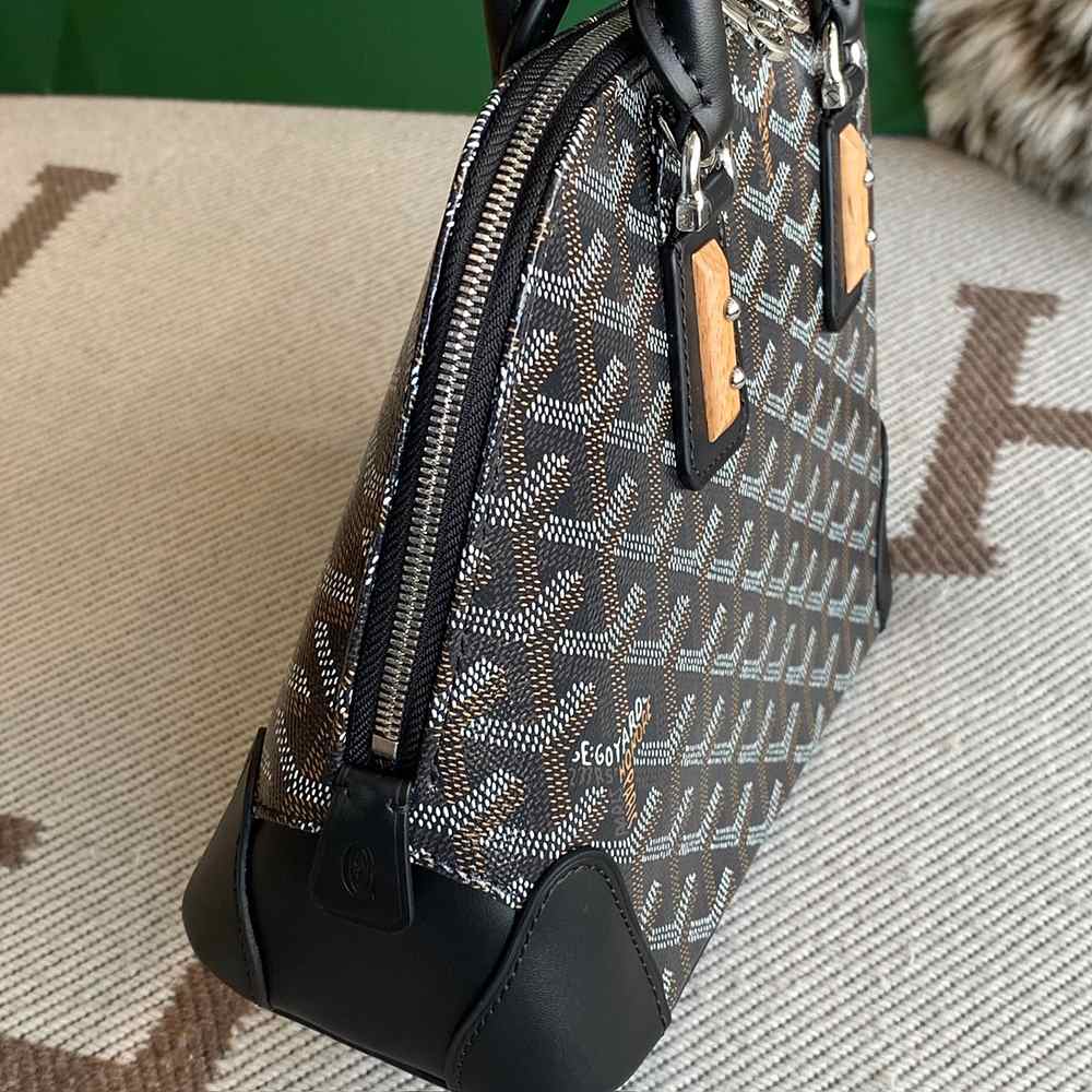 61f832aca3d1b6193dba9edc1e0e84fc_1746166073_4144.jpg