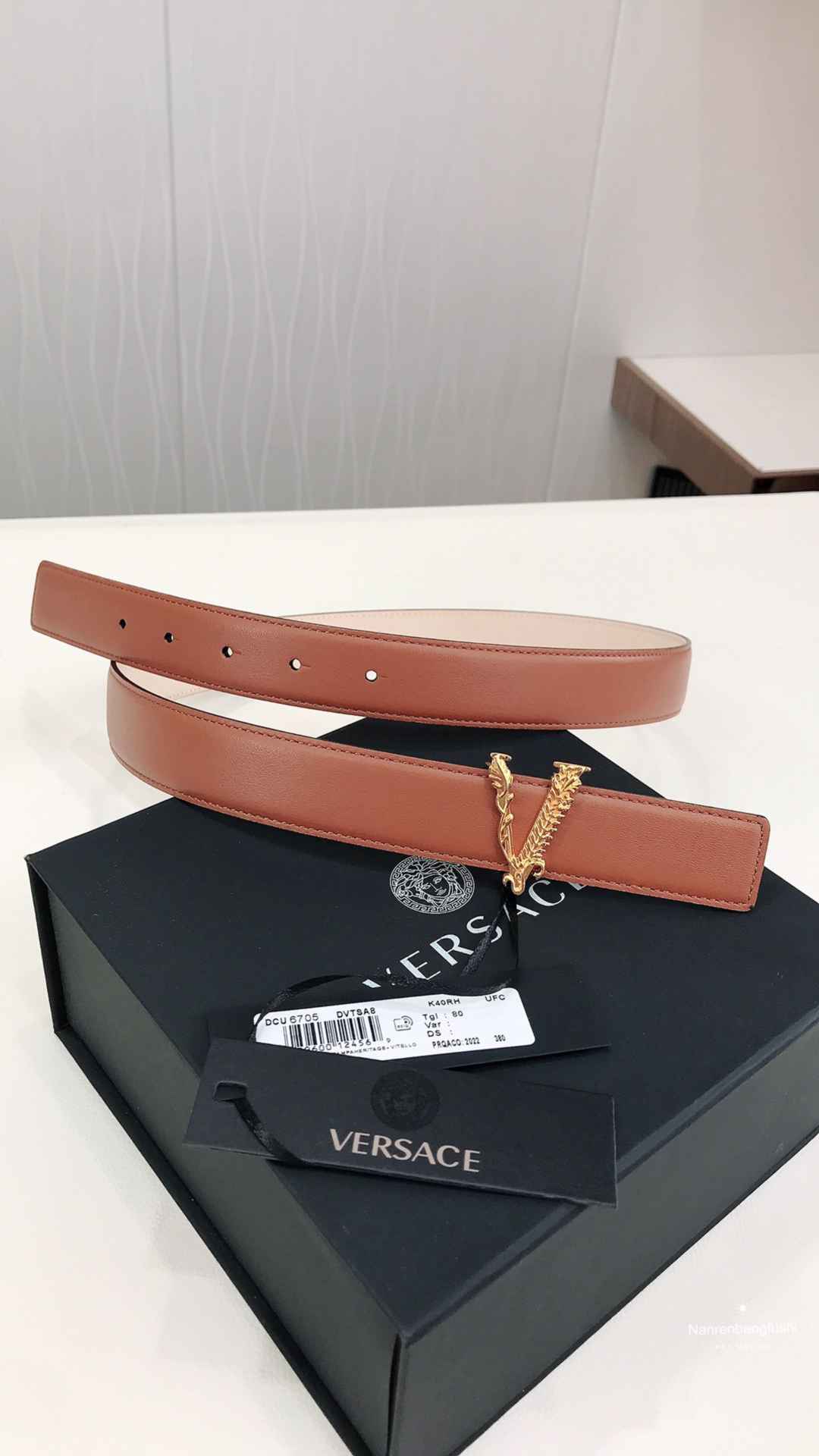 베르사체 V 버클 벨트