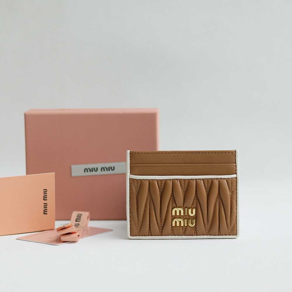 미우미우 마테라쎄 카드지갑