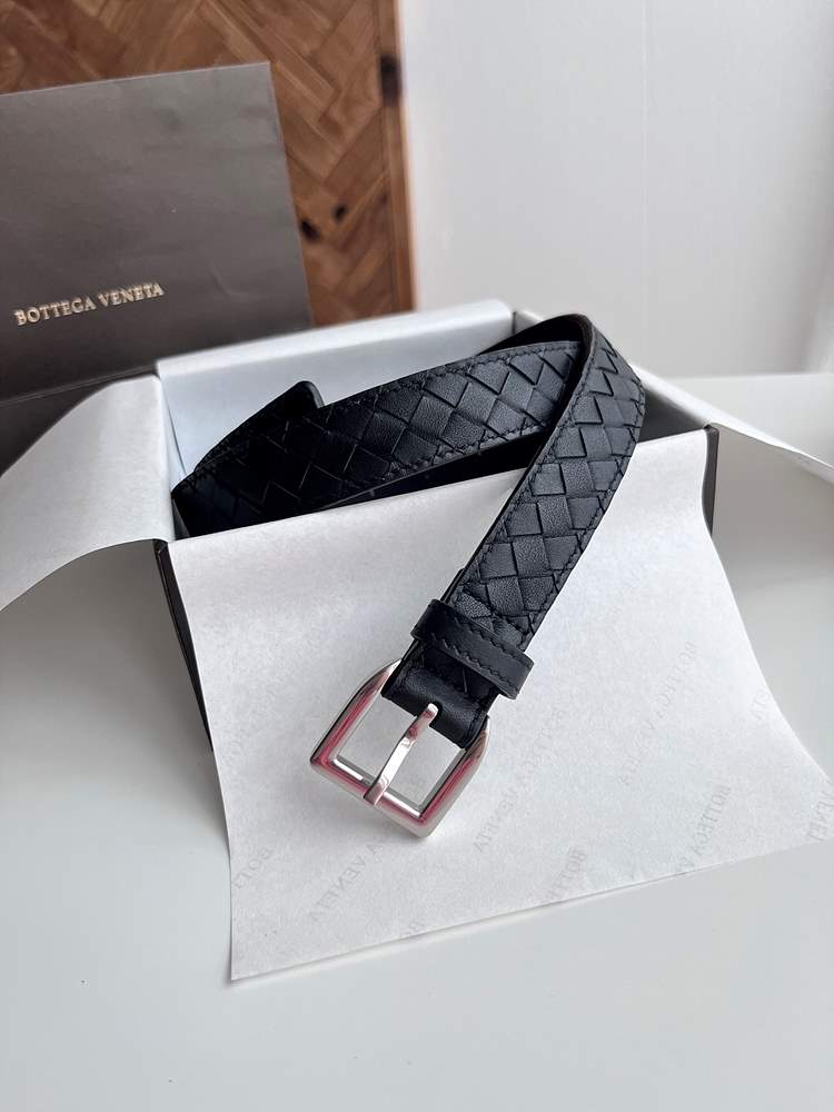 보테가베네타 인트라치아토 벨트