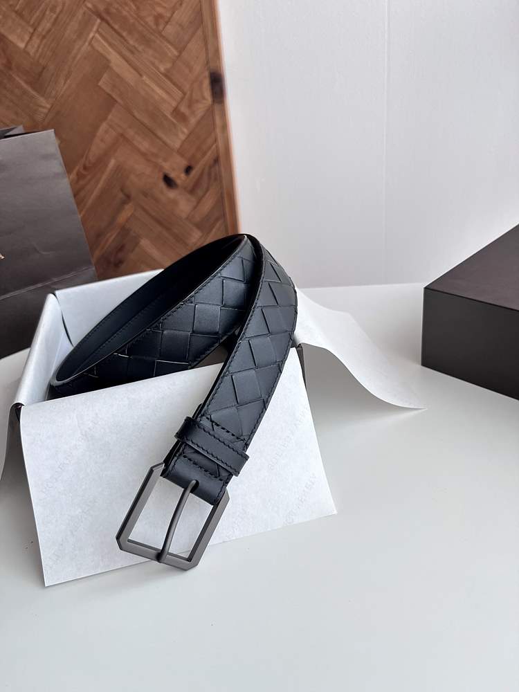 보테가베네타 인트라치아토 벨트