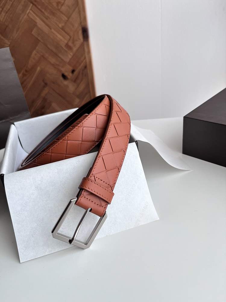 보테가베네타 인트라치아토 벨트