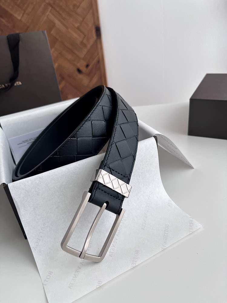 보테가베네타 인트라치아토 벨트