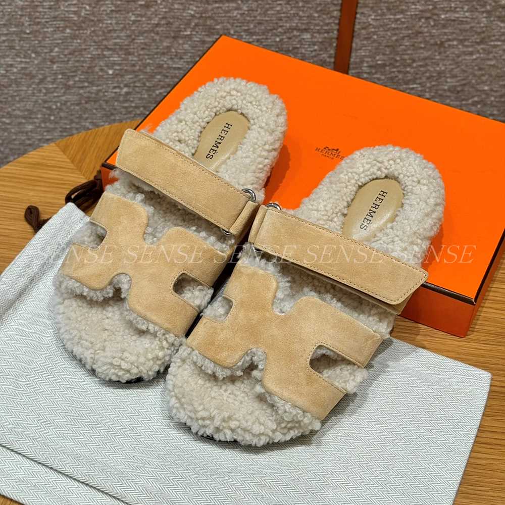 에르메스 시프레 샌들 시어링 (W)