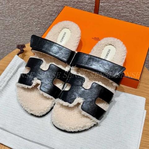 에르메스 시프레 샌들 시어링 (M)