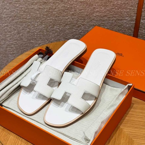 에르메스 오란 샌들 앱송