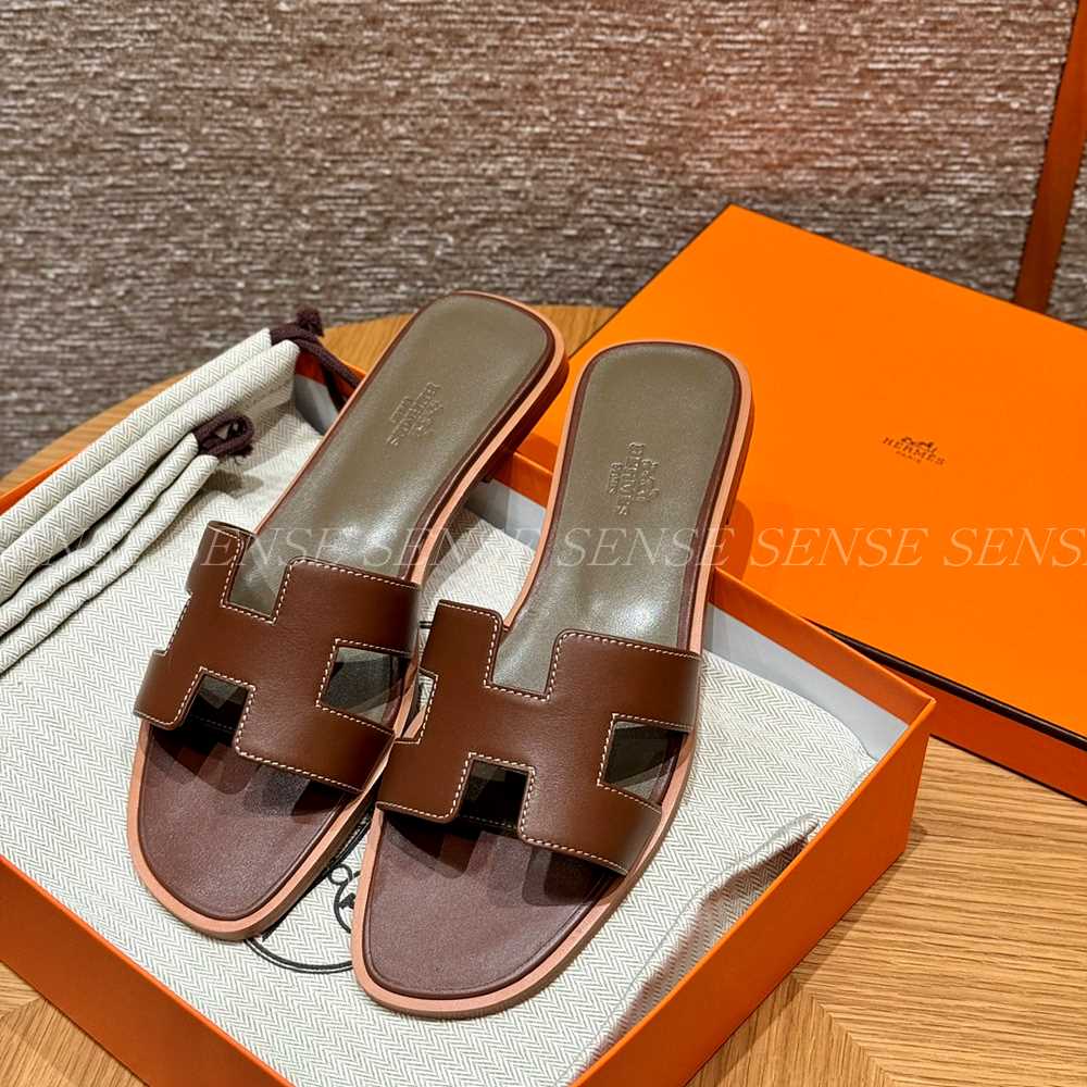 에르메스 오란 샌들 스위프트