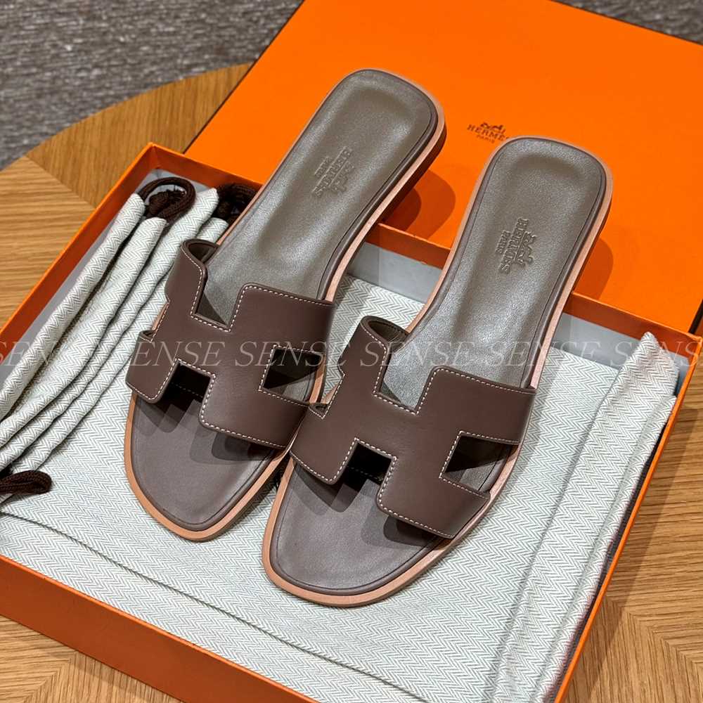 에르메스 오란 샌들 스위프트