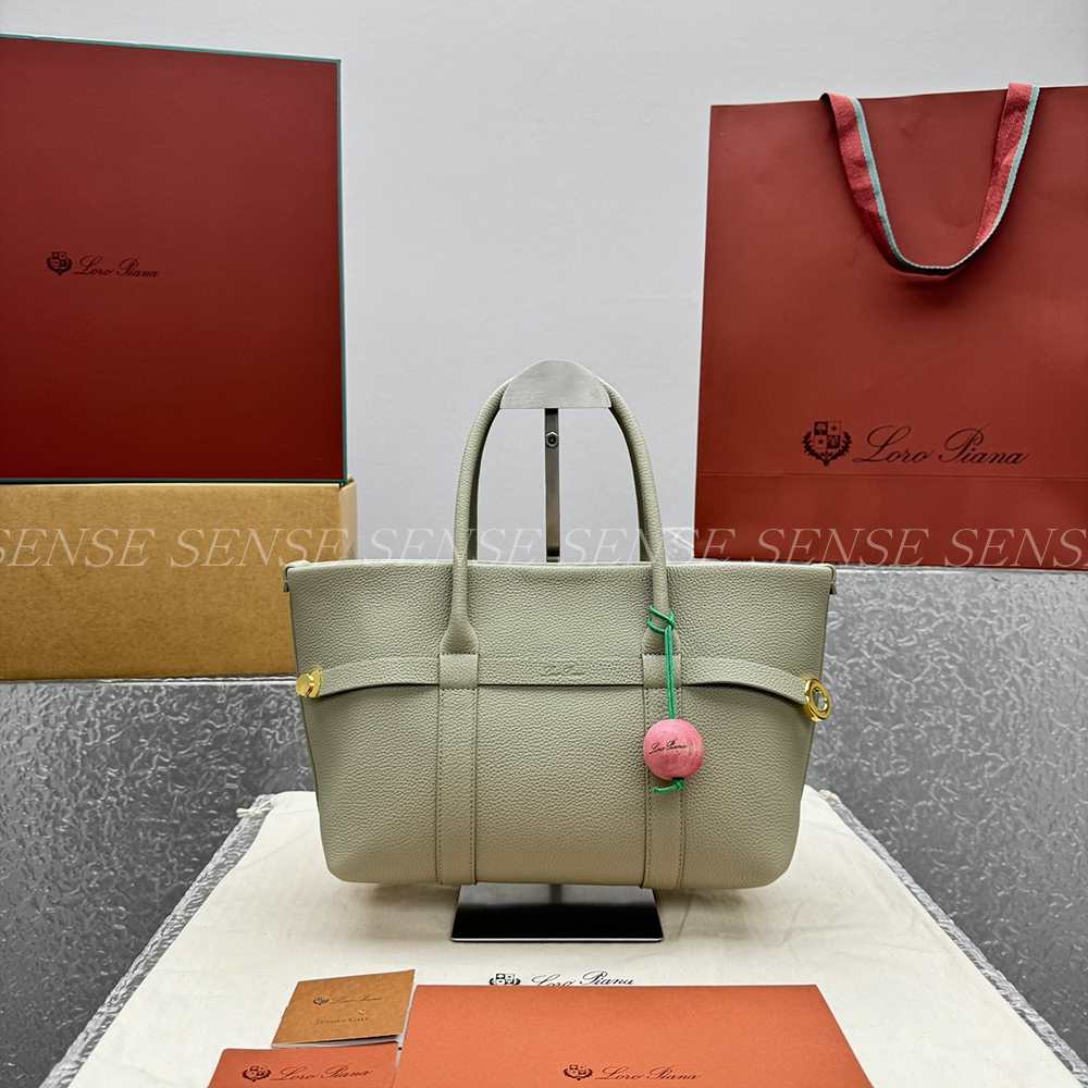 로로피아나 기에라 스몰 쇼퍼백