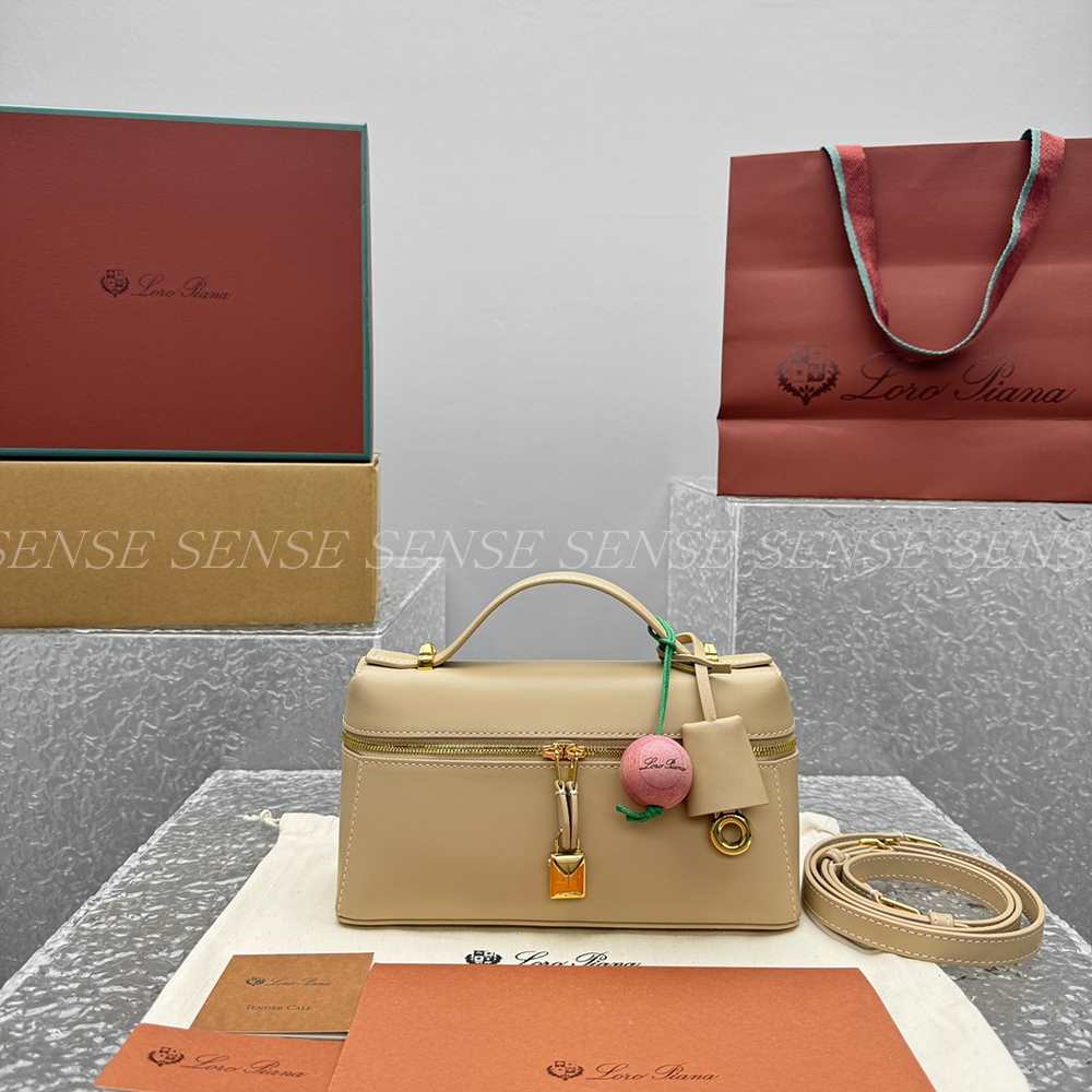 로로피아나 엑스트라 백 L23