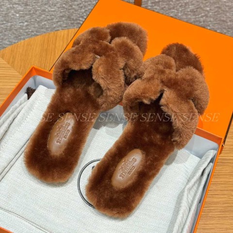 에르메스 오란 샌들 시어링