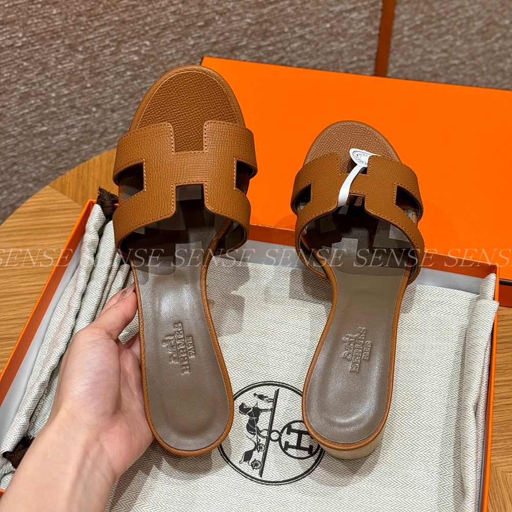 에르메스 오아시스 샌들 앱송