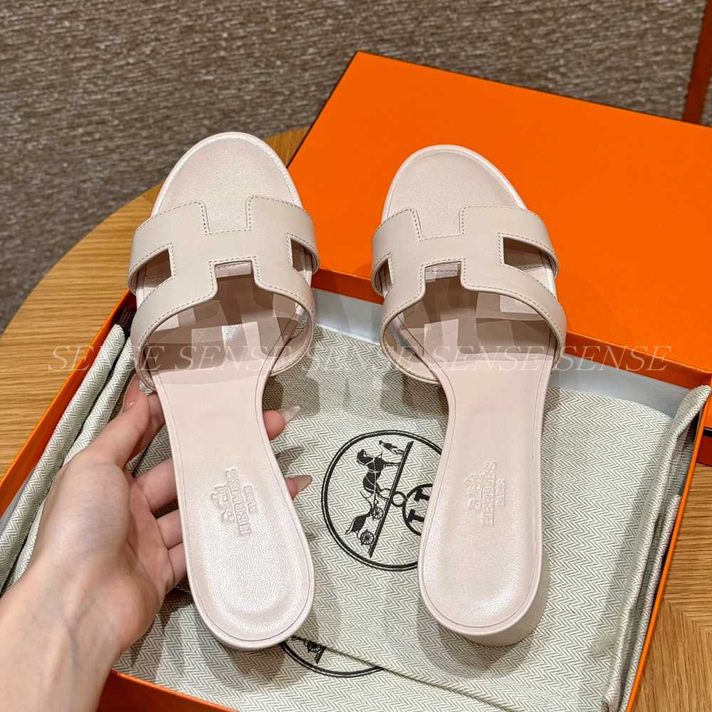 에르메스 오아시스 샌들 스위프트