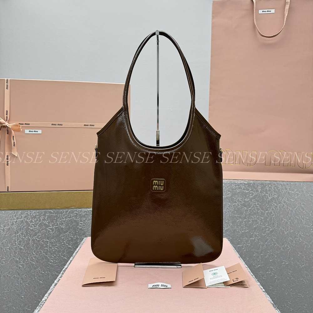 미우미우 아이비 가죽백