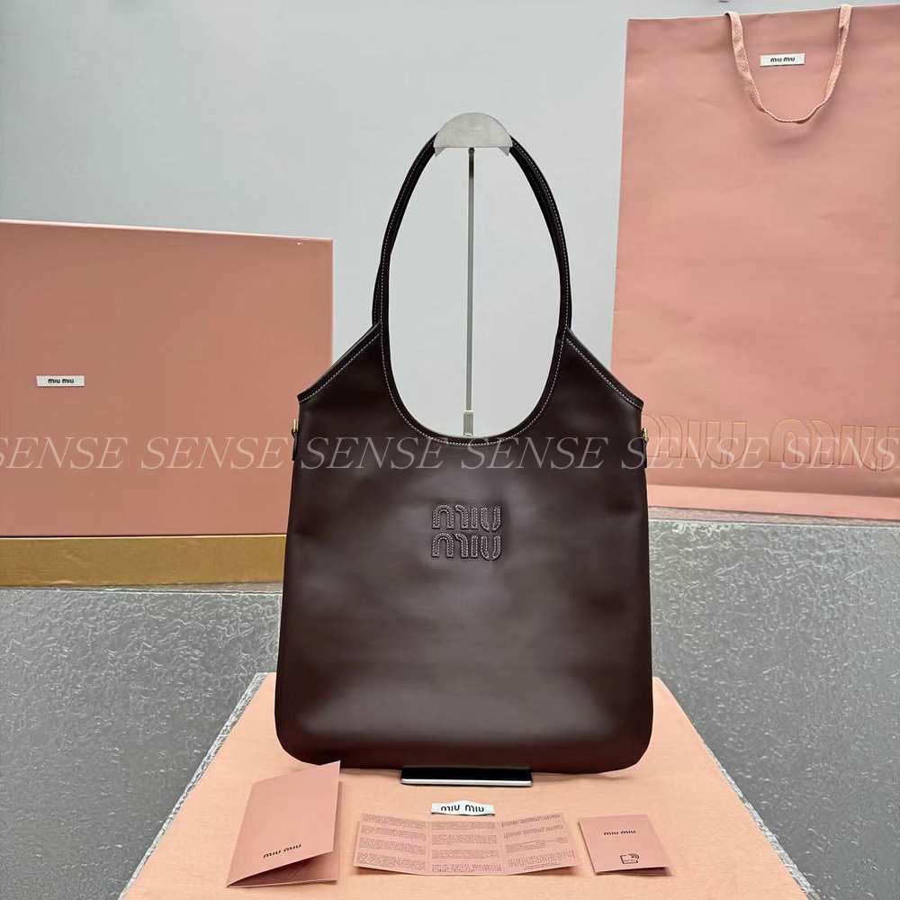 미우미우 아이비 가죽백