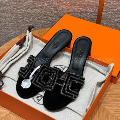 에르메스 오아시스 샌들 큐빅