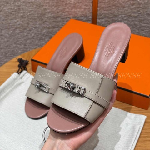 에르메스 Gigi 50 샌들