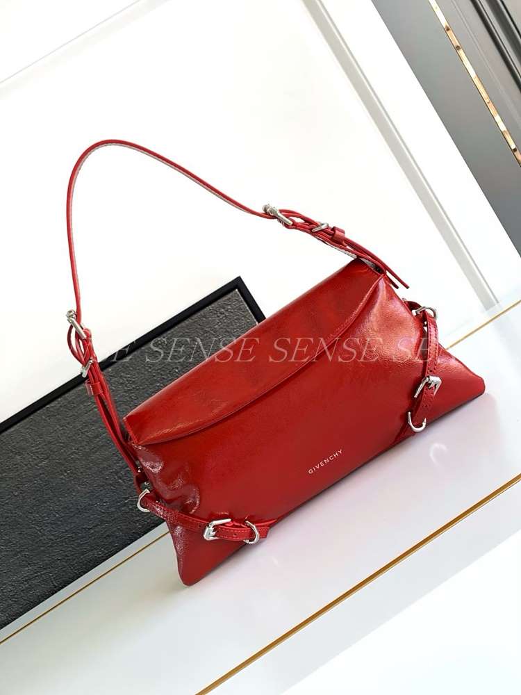 지방시 쁘띠 부아유백