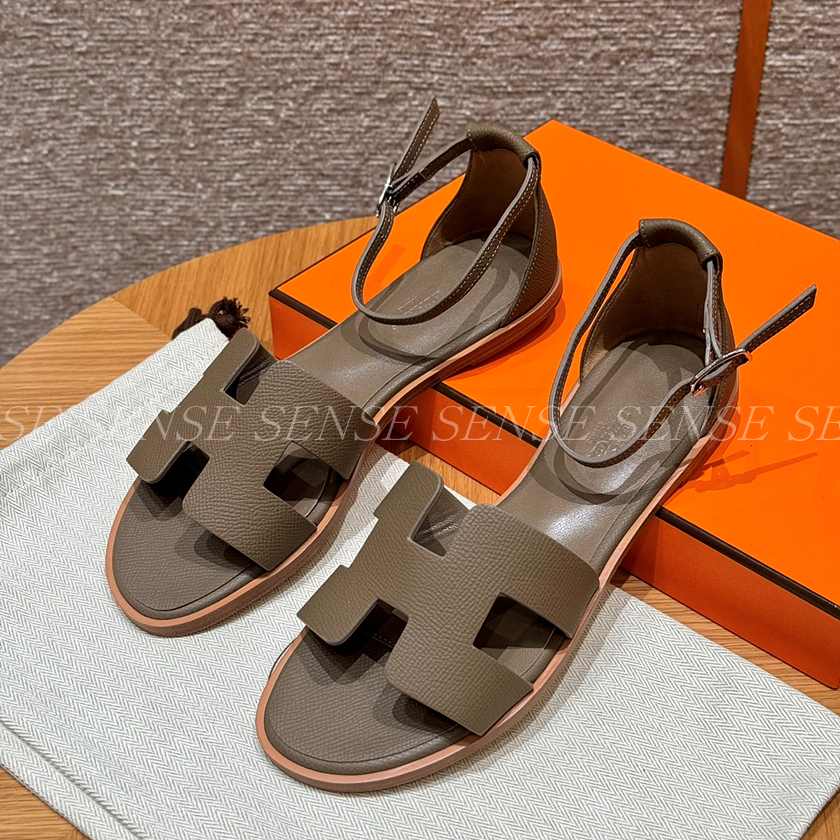 에르메스 산토리니 샌들