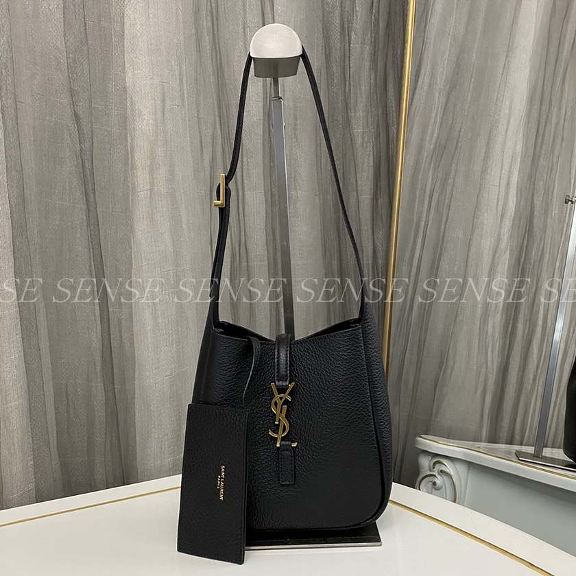 생로랑 LE 5 A 7 호보백 베이비