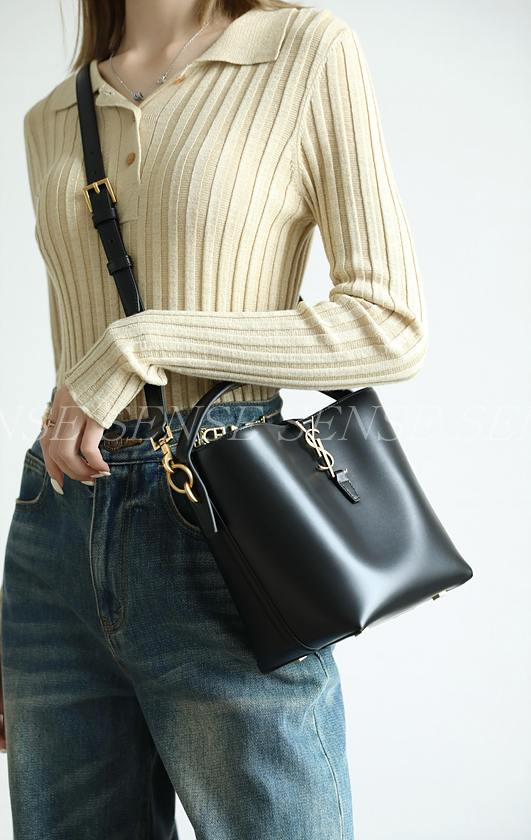 생로랑 LE 37 스몰 버킷백