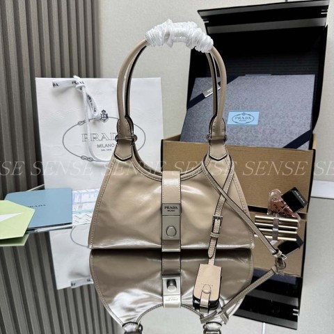 프라다 스몰 가죽 토트백