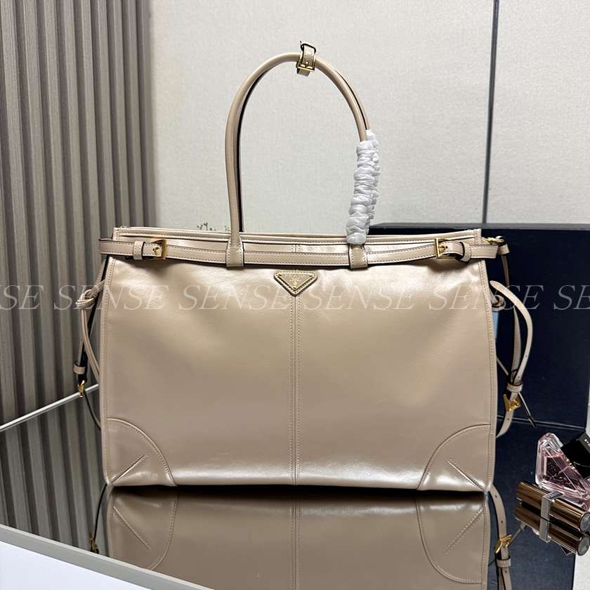 프라다 보니 엑스트라 라지 가죽 핸드백