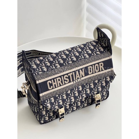 디올 캠프백 미디엄