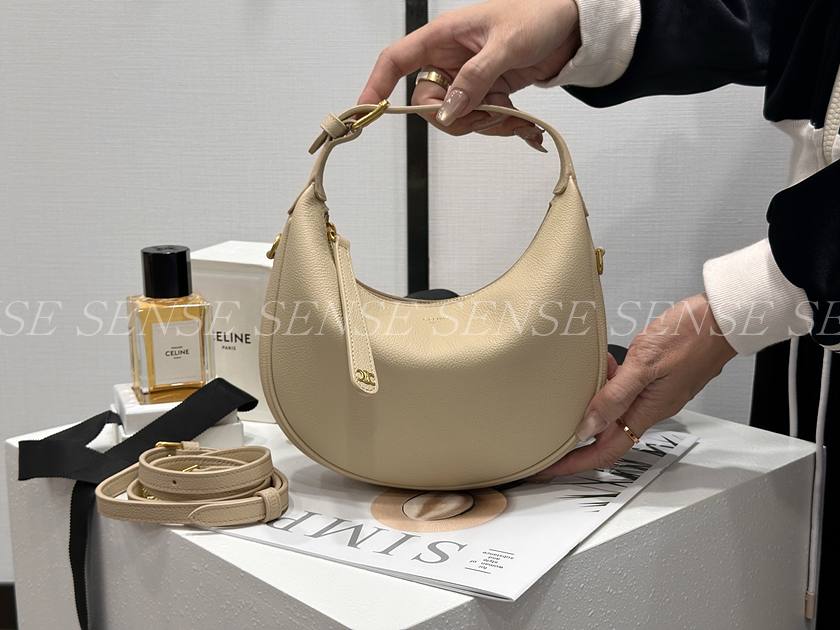 셀린느 틴 룰루백