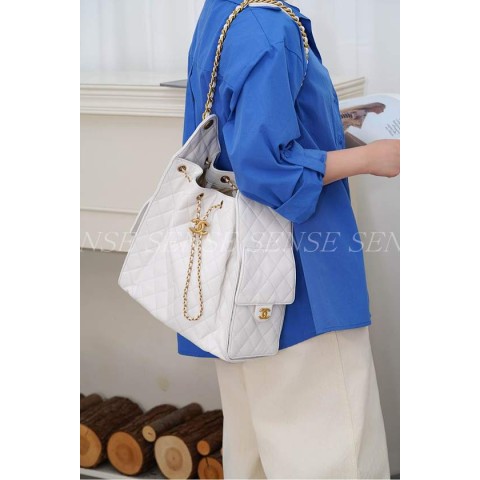 샤넬 25백 미듐 캐비어