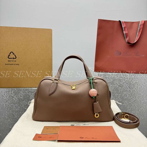 로로피아나 니들백 미디엄