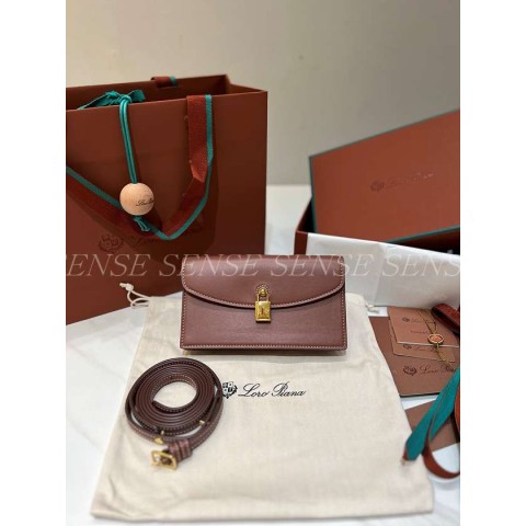 로로피아나 엑스트라 포셰트백