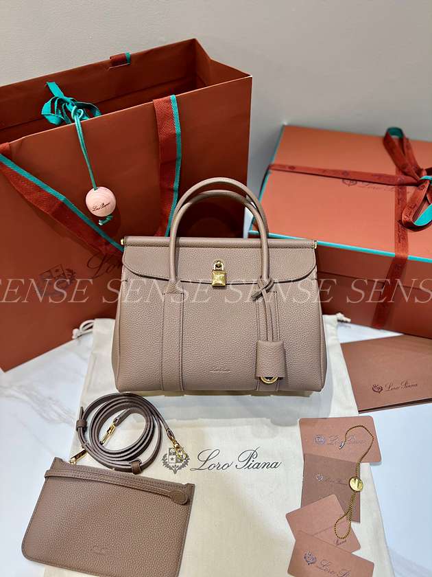 로로피아나 룸 백 L25