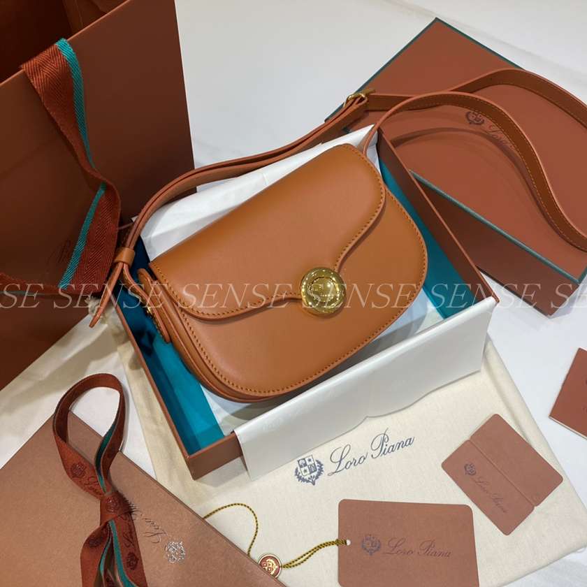 로로피아나 기에라 미니 LP18