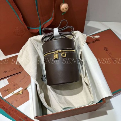 로로피아나 엑스트라 케이스 미디엄