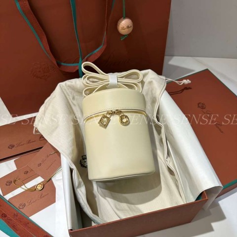 로로피아나 엑스트라 케이스 미디엄