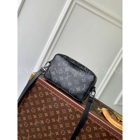 루이비통 트로카데로 웨어러블 월릿