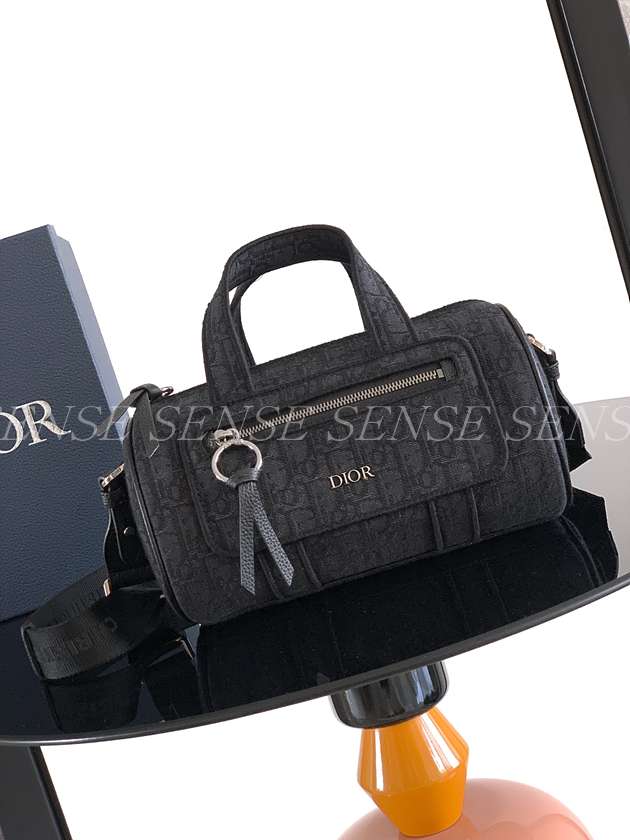 디올 지퍼 스트랩백