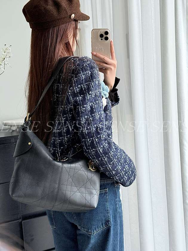 디올 그레인 보야지백 미디엄