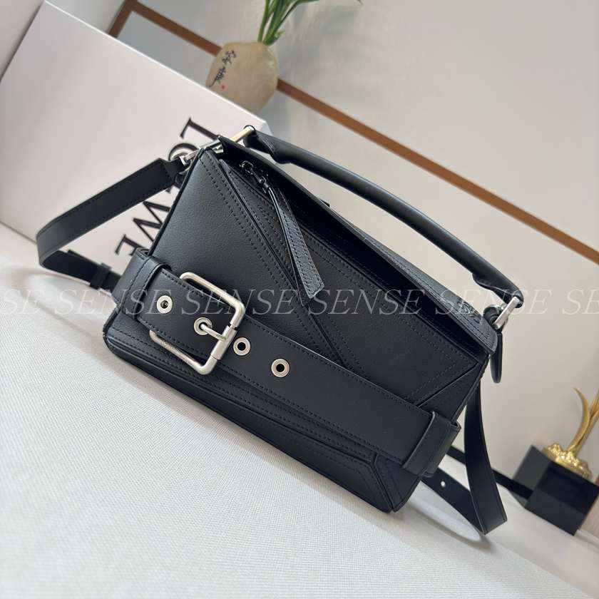 로에베 퍼즐 바이커백 스몰